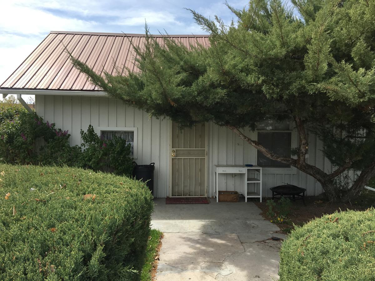 Midway Motel Caliente 외부 사진